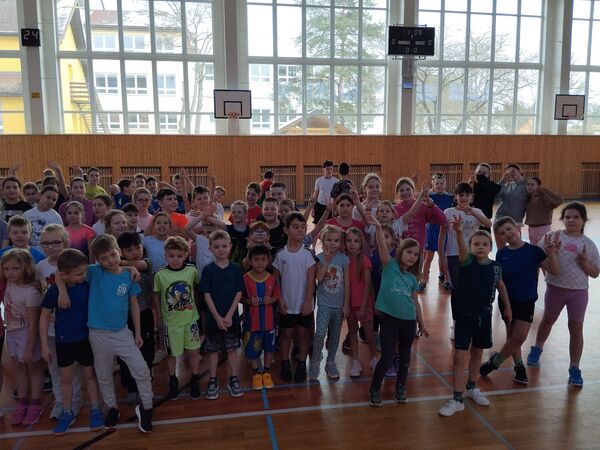 ZSH - Skok do dálky (duchny)