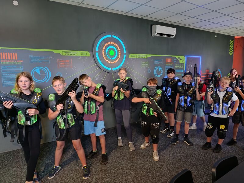 rozlučkový aquapark a lasergame
